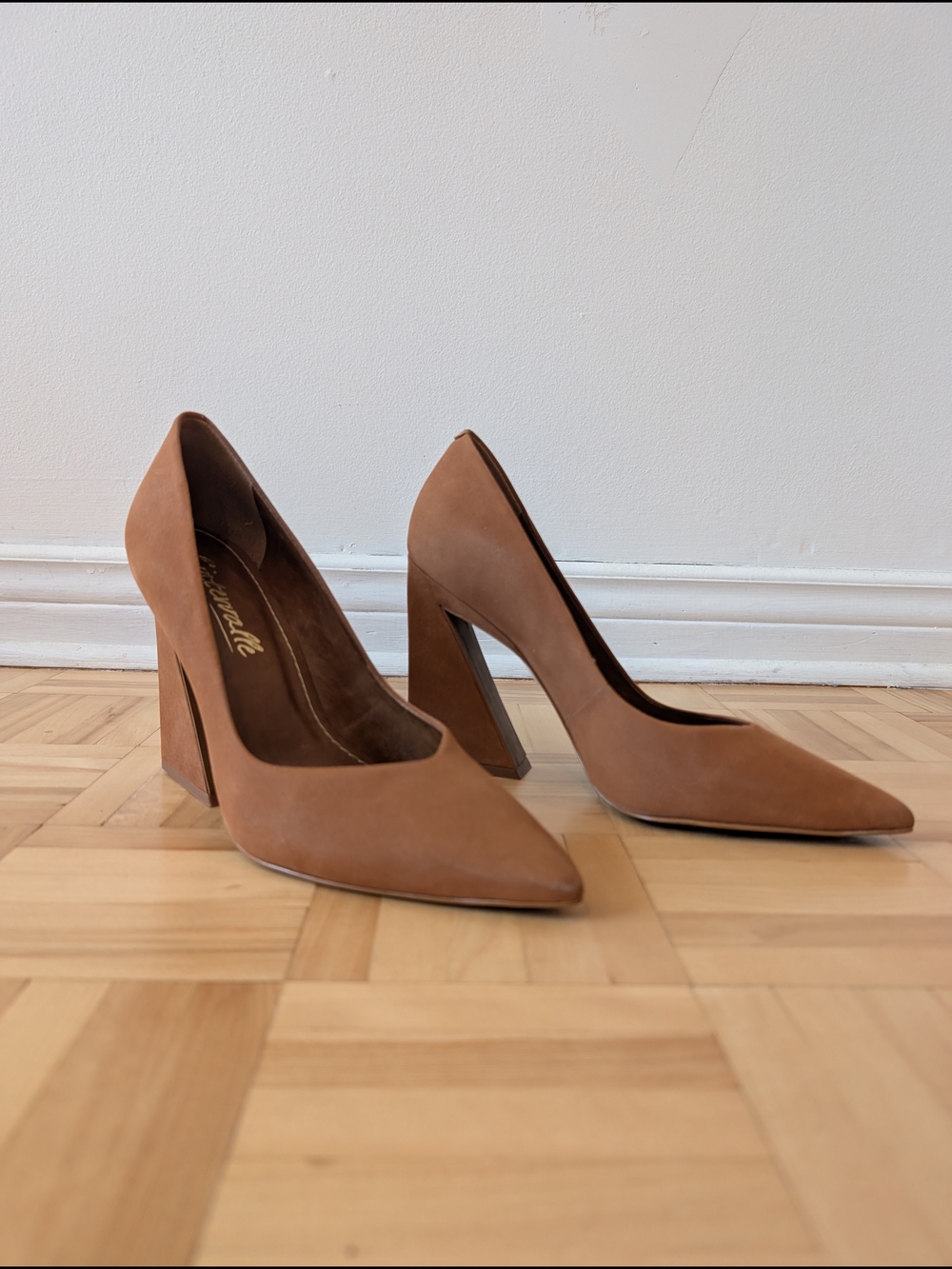 L'Intervalle Women's Pointed Toe Block Heel Pumps - Tan